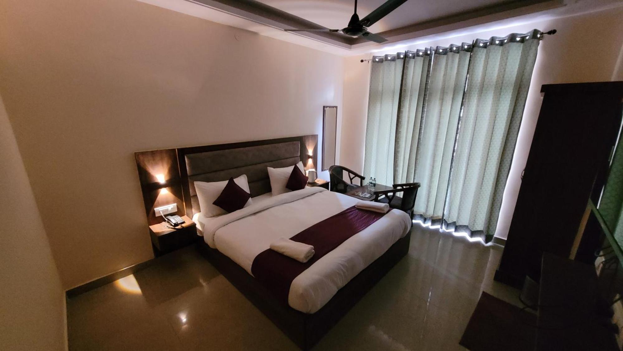 Hotel Keshav Nandan By The Shivaay Rishīkesh Exteriör bild