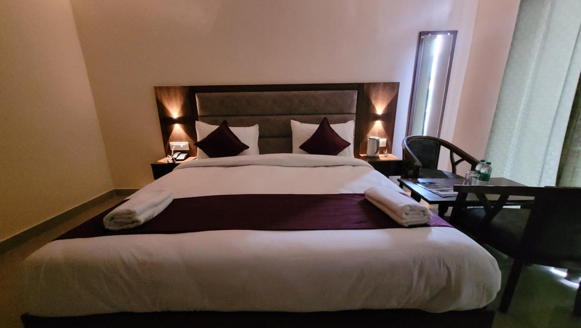 Hotel Keshav Nandan By The Shivaay Rishīkesh Exteriör bild