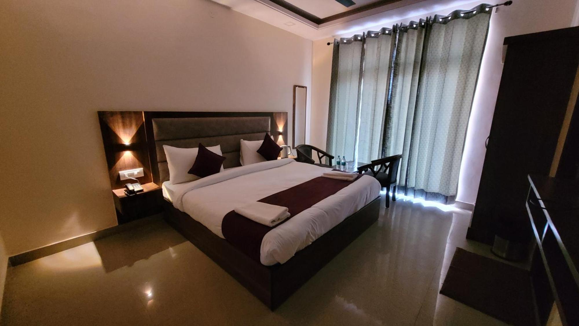 Hotel Keshav Nandan By The Shivaay Rishīkesh Exteriör bild