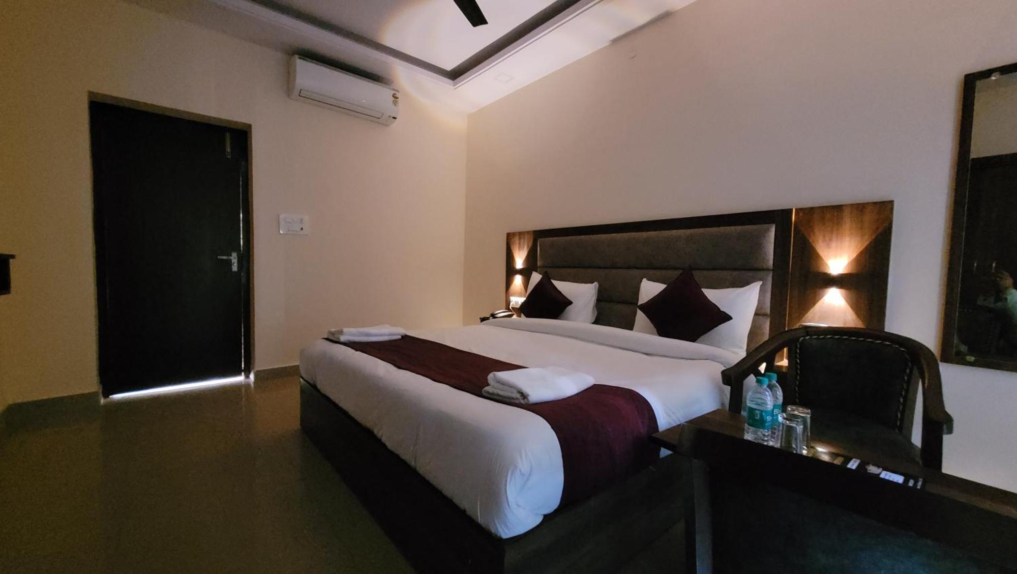 Hotel Keshav Nandan By The Shivaay Rishīkesh Exteriör bild