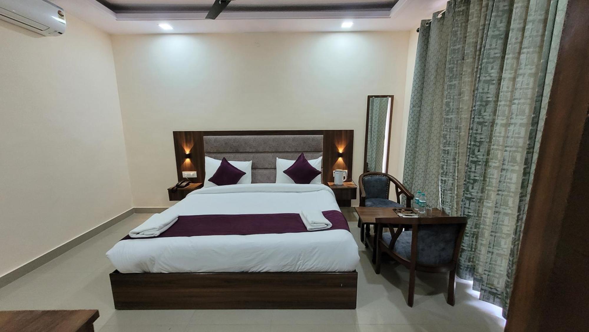 Hotel Keshav Nandan By The Shivaay Rishīkesh Exteriör bild
