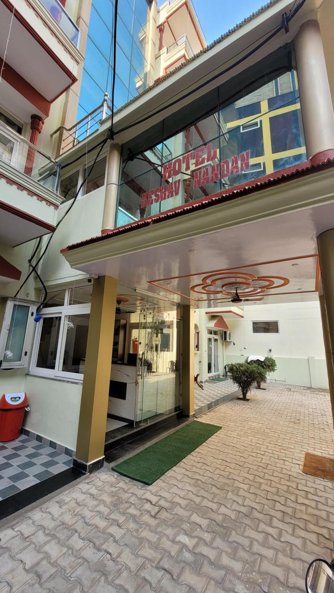 Hotel Keshav Nandan By The Shivaay Rishīkesh Exteriör bild