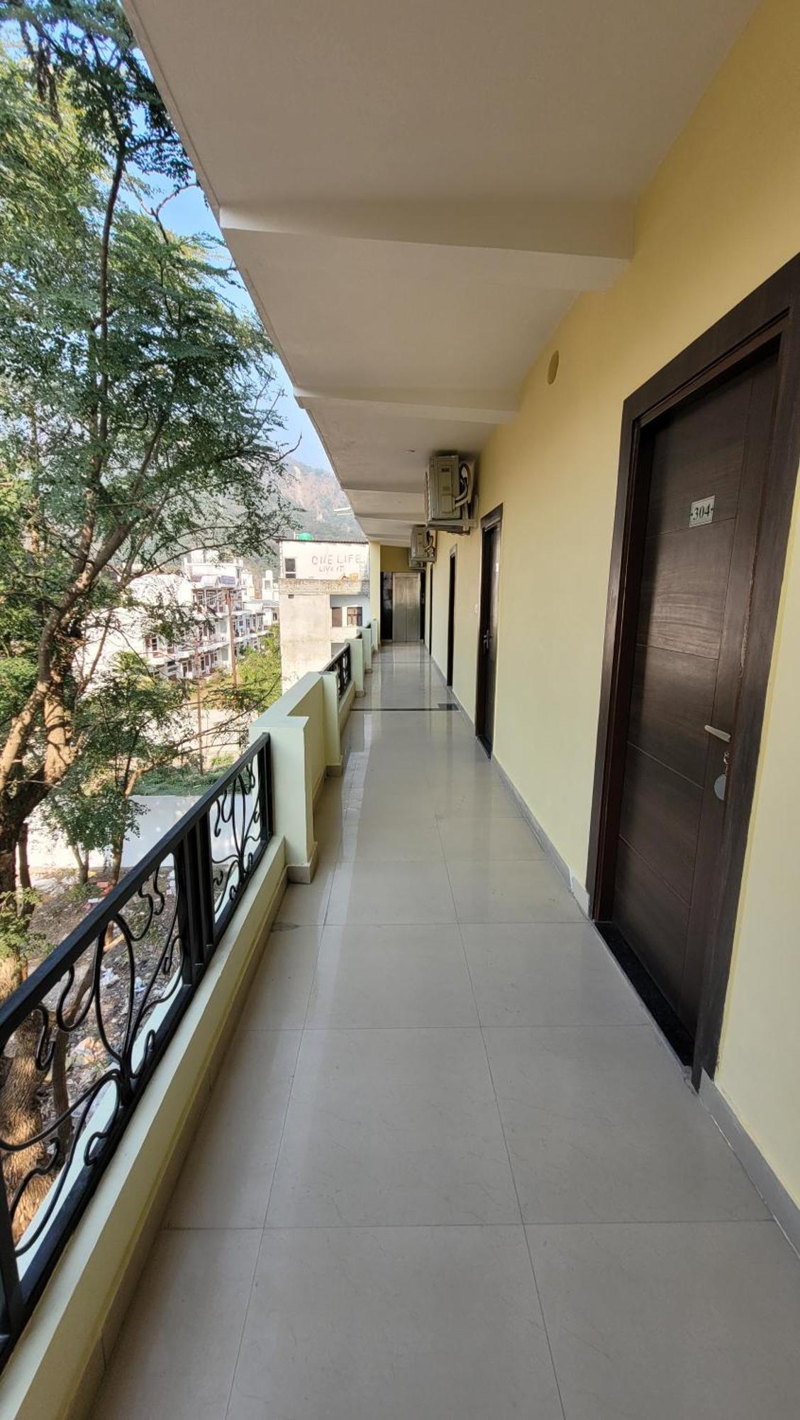 Hotel Keshav Nandan By The Shivaay Rishīkesh Exteriör bild